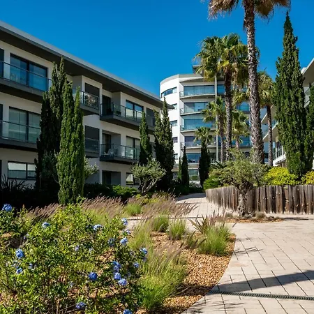 Bmyguest - Cavalo Preto Appartement *