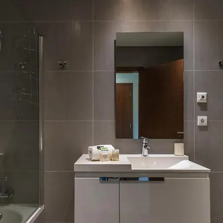 Bmyguest - Cavalo Preto *